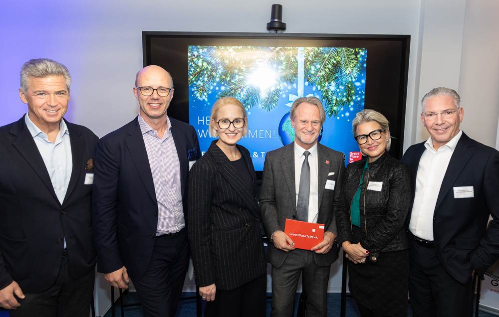 Vlnr.: Andreas Gnesda (CEO Team Gnesda), Boris Recsey (CEO CRIF), Ruth Moss (Head of Sustainability CRIF Österreich), Jörg Spreitzer (Geschäftsführer Great Place to Work), Ursula Simacek (CEO Simacek Holding), Paul Leitenmüller (CEO Opinion Leaders Network) (c) Christian Mikes